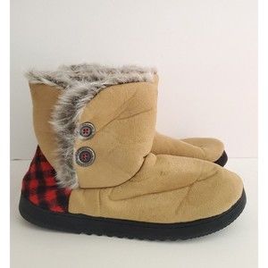 The Original Dearfoams Size 7-8 M Faux Fur Lined Boots Brown W/ Red Plaid